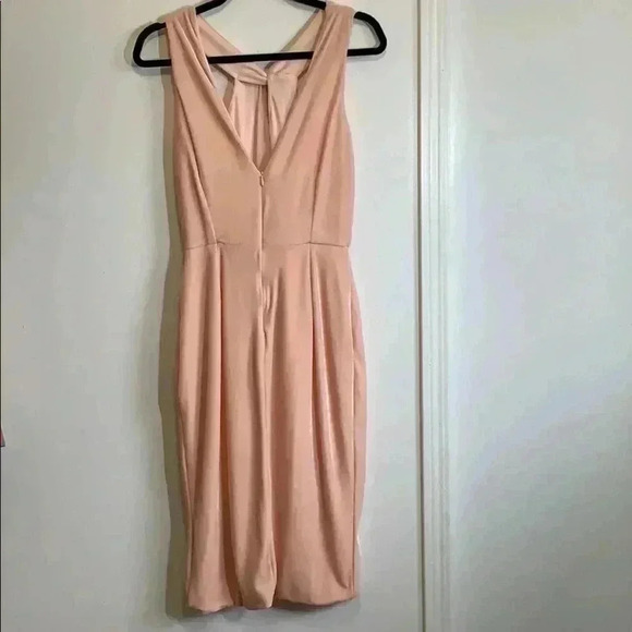 ⭐️HOST PICK⭐️ BNWT Cupcakes and cashmere women’s velvet dress size 4 - Picture 4 of 5